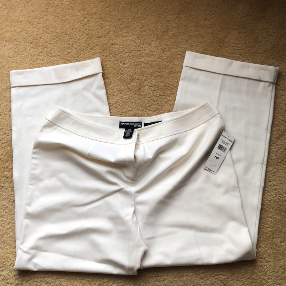NWT cream pants 18P